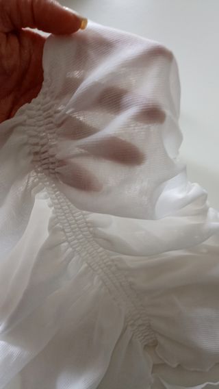 Top velato arricciato