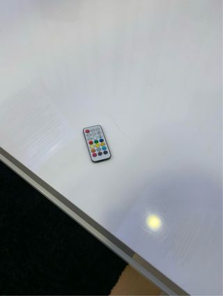 mesa de diseño blanca lacada con leds