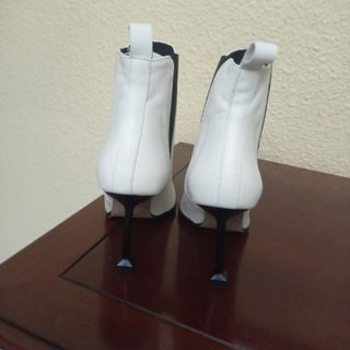 Botines de piel de primavera blancos 
