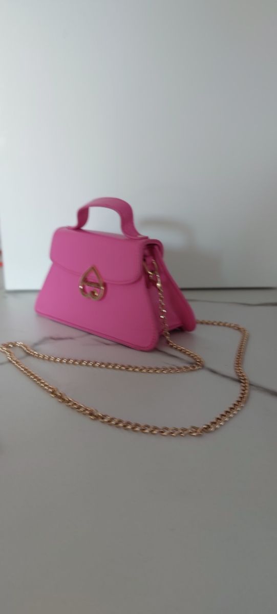 Cosmo&Wanda borsa A-MORE