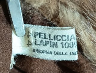 Giaccone da donna in pelliccia con disegni a mano