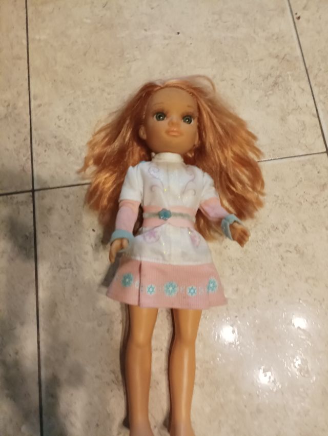 Muñeca articulada de famosa