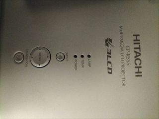 Proyector Hitachi CP-RS55.