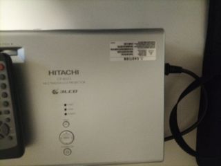 Proyector Hitachi CP-RS55.