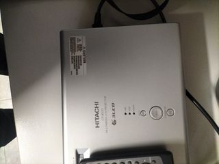 Proyector Hitachi CP-RS55.