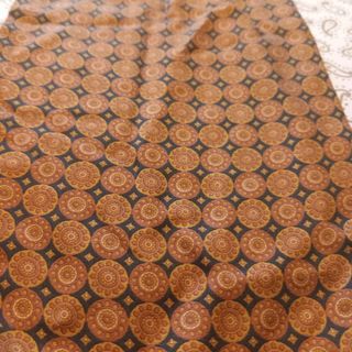 Sciarpa ascot Reporter