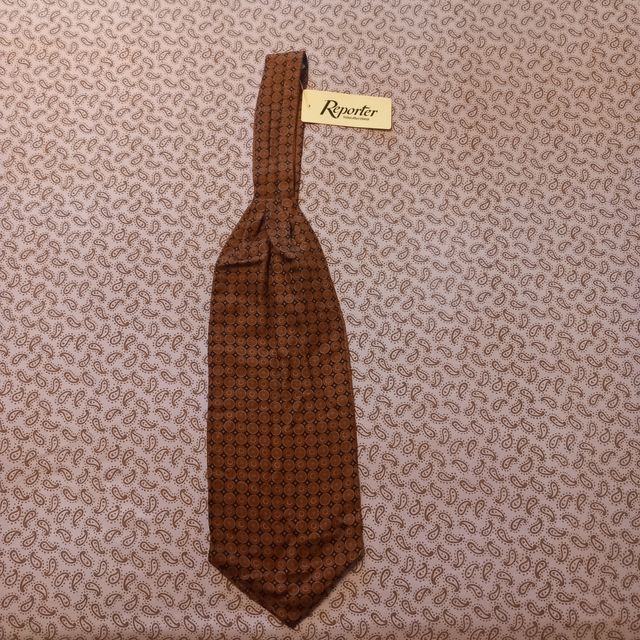 Sciarpa ascot Reporter