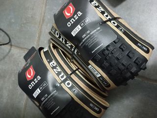 Coppia copertoni MTB enduro 29x2,60 120 tipi tubel