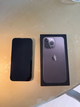 Iphone 13 pro como nuevo, con todos los accesorios