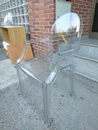 Sillas transparentes comedor
