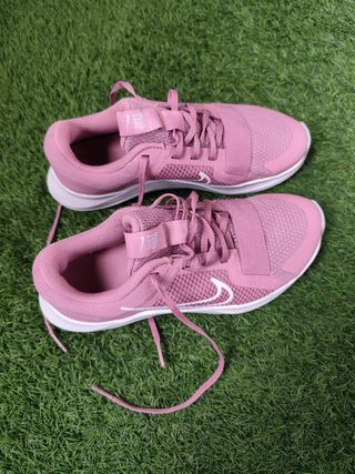 Zapatillas Nike MC trainer 2 mujer. 36.5