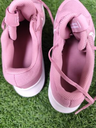 Zapatillas Nike MC trainer 2 mujer. 36.5