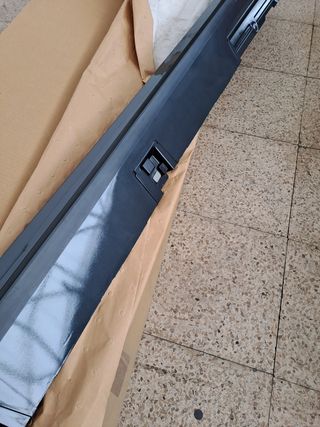 Moldura estribera lateral izda. Mazda 3