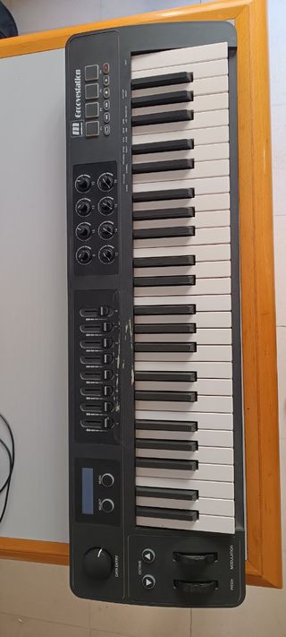 Teclado Midi marca Miditech