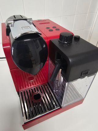 CAFETERA NESPRESSO
