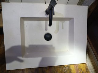 Somier canapé pikolin, mesa,sillas,mueble y lavabo