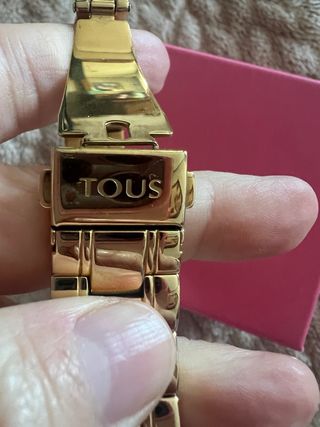 reloj practicamente nuevo , miy poco uso .