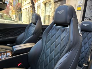 Bentley Continental GTC V8