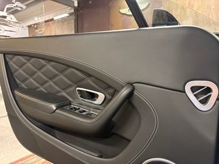 Bentley Continental GTC V8