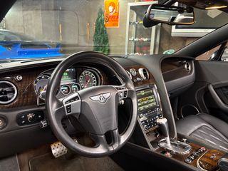 Bentley Continental GTC V8
