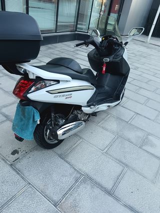 Moto 125 SYM Gts evo