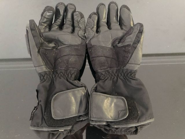 Guantes con protección para moto