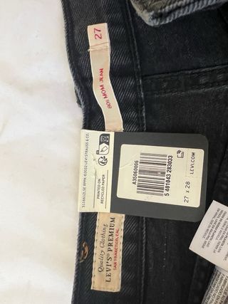 Levi’s original jean negro  80 mom jean