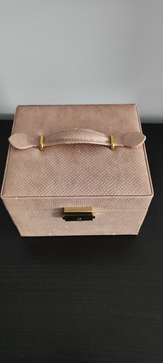 Joyero rosa 