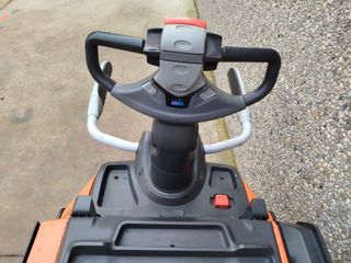 TRANSPALETA ELECTRICA 2 TN TOYOTA PLATAFORMA