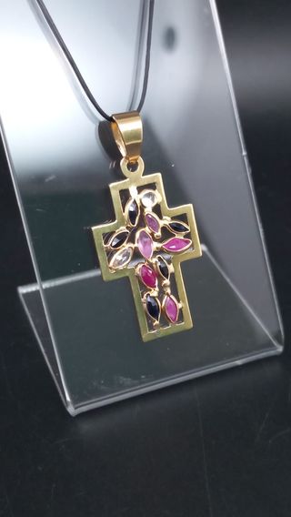 J - 0672 Cruz con piedras de colores