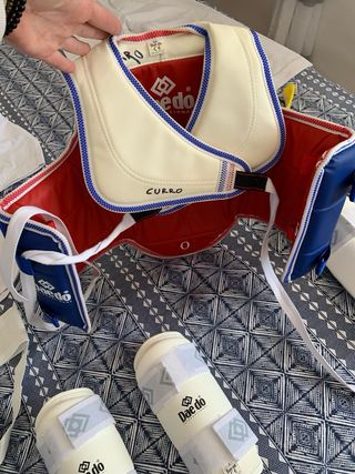 Equipacion de taekowndo