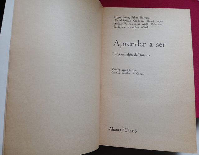 "APRENDER A SER", EDGAR FAURE y otros