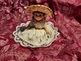 Mini bambolina in ceramica 