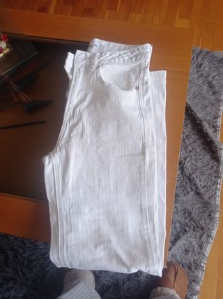 Pantalón blanco