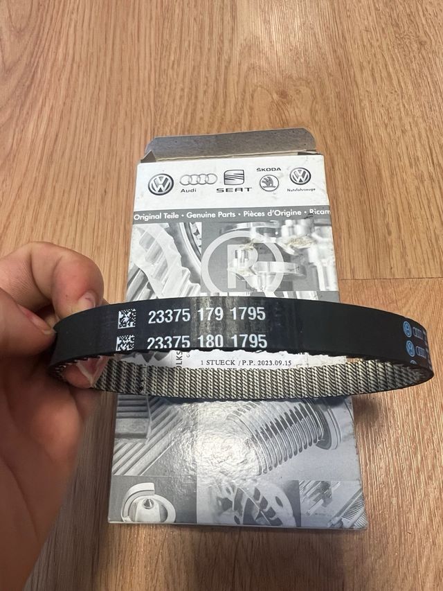 Correa bomba de agua 2.0tsi grupo VAG 06K121605C