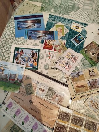 Lote de sellos variados