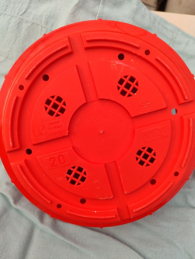 N 6 Ciotole rosse diametro 20 x fiori