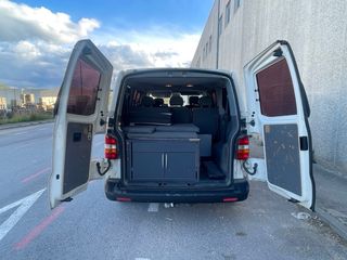 Volkswagen Transporter T5 2004