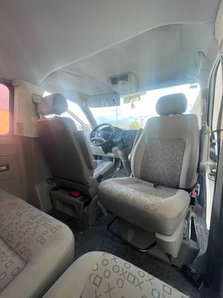 Volkswagen Transporter T5 2004