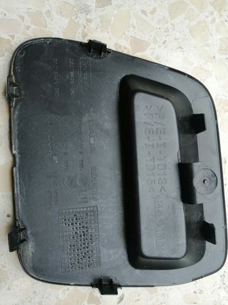 Tapa de paragolpe delantera Renault 