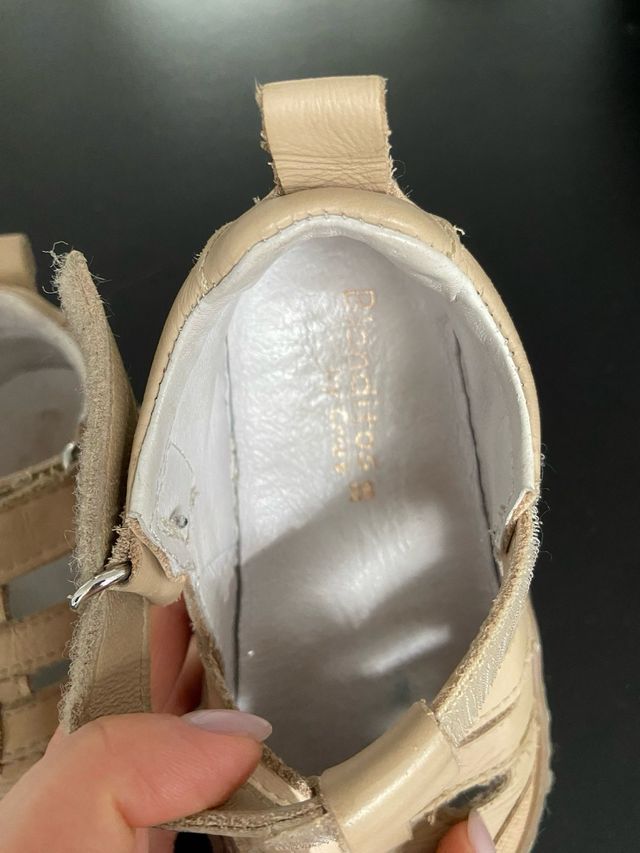 Sandalias Blanditos Milos talla 26