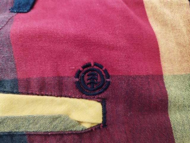 Bermudas, marca Element, Hombre, Talla 34