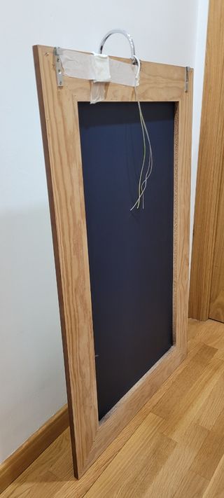 Espejo de baño con halógeno en buen estado.