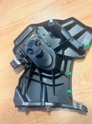 Soporte de parachoques derecho volvo v40 31395092