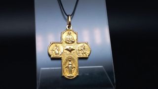 J - 0715 Cruz de cuatro vías