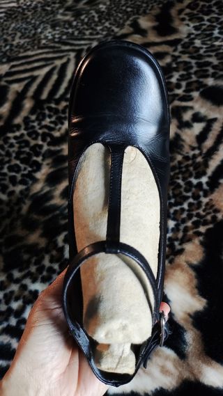 Zapatos de piel negros tacón ancho 