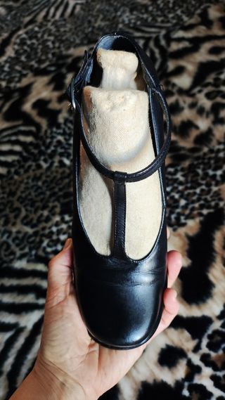 Zapatos de piel negros tacón ancho 
