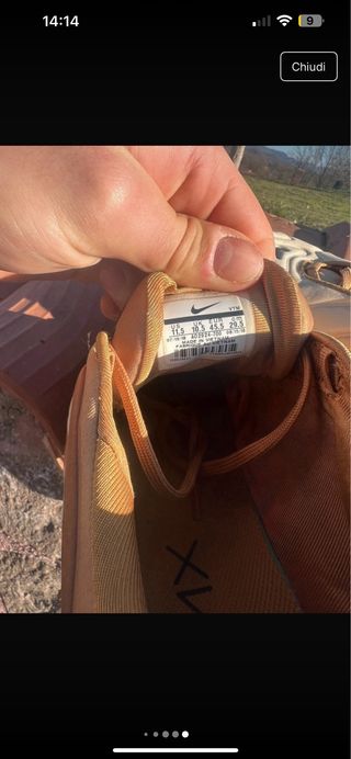 Nike Air Max 720 Gold