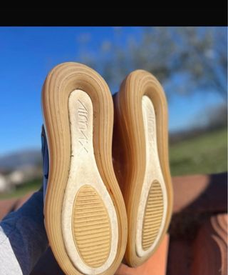 Nike Air Max 720 Gold