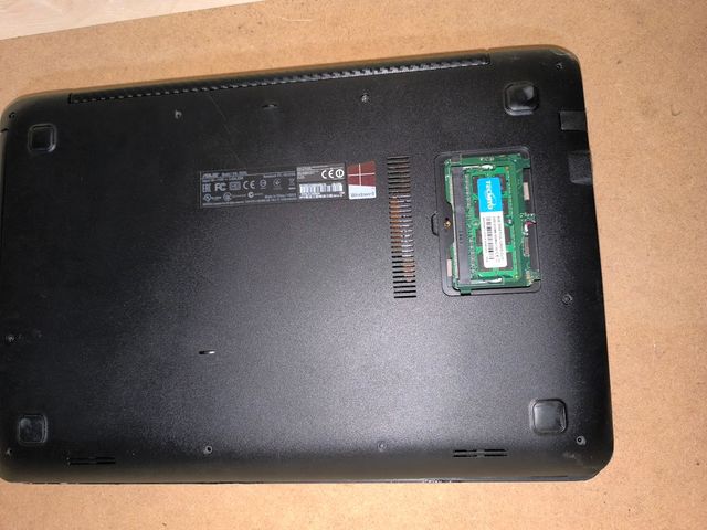 Portatil ASUS x555l para piezas